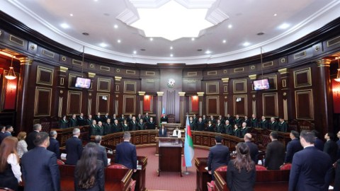 Yeni təyin olunmuş hakimlər and içdi