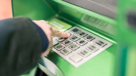 Lənkəranda ahıl vətəndaşa qarşı dələduzluq