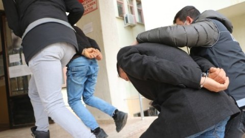 Ankarada 48 FETÖ üzvü həbs edildi