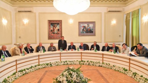 Xanlar Həmid “Avesta”nı  ilk dəfə Azərbaycan dilinə tərcümə etdi 