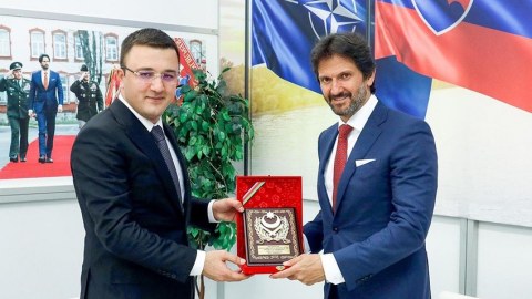 Azərbaycan və Slovakiya arasında hərbi əməkdaşlıq müzakirə edildi