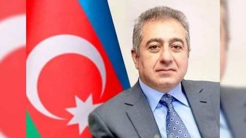 Qubad İbadoğlu siyasi fəaliyyətini dayandırdı