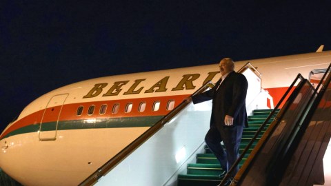 Lukaşenko Azərbaycana gəldi