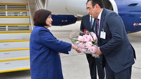 Sahibə Qafarova İsveçrədə səfərdədir
