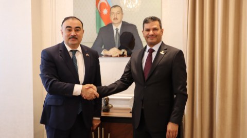 Azərbaycan səfiri həmkarı ilə danışıqlar APARDI 