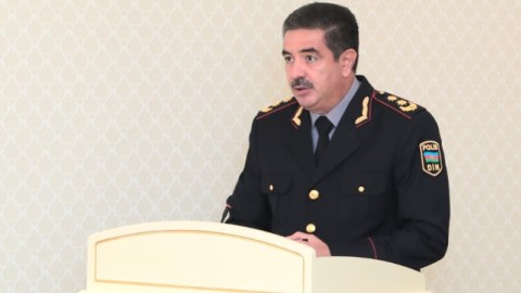 Seyfulla Əzimov Milli Məclisdə hesabat verir