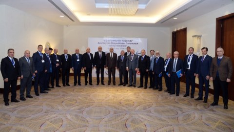 Ədalət Vəliyevlə görüşə gedən partiya nümayəndələrinin FOTOSU + SİYAHI