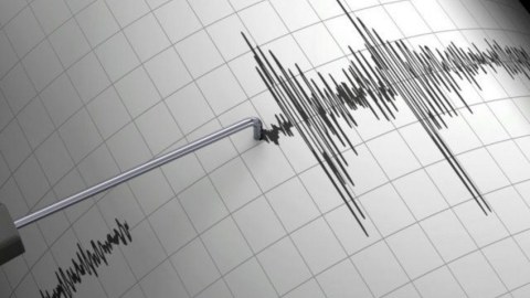 5.8 bal gücündə zəlzələ 