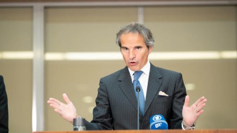 Qrossi Rusiyaya səfər etməyi planlaşdırır 