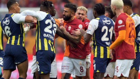 "Fənərbağça" səfərdə "Qalatasaray"ı məğlub etdi