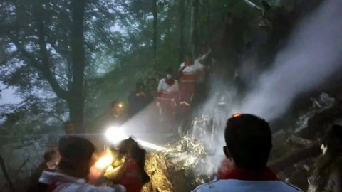 Rəisinin helikopteri qəza nəticəsində tamamilə YANIB