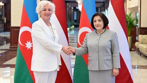 Sahibə Qafarova latviyalı həmkarı ilə GÖRÜŞDÜ