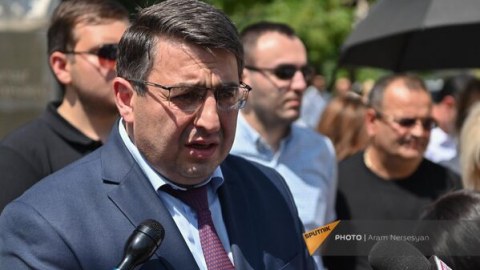 Ermənistanda vəkillər vergi artımına ETİRAZ EDİRLƏR