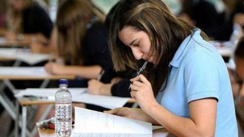 Məktəb psixoloqları imtahan verəcəklər