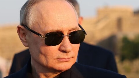 Putin Rəisinin dəfninə görə İrana gedəcək - İDDİA