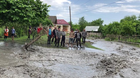 Zaqatalada məktəb və bağçada dərslər DAYANDIRILDI
