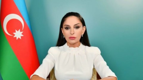 Mehriban Əliyeva Hidayət Heydərovu təbrik etdi