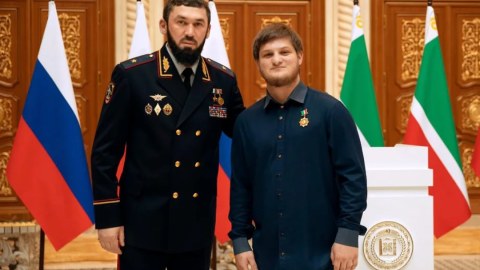 Kadırov böyük oğlunu nazir təyin edib