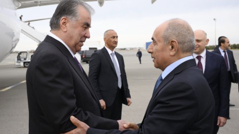 Emoməli Rəhmon Azərbaycana GƏLDİ