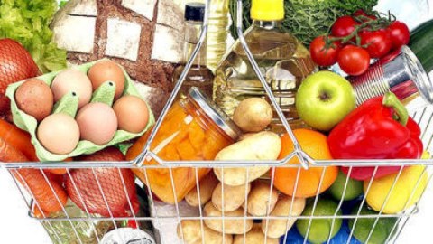 Azərbaycanda əhali qazandığı pulun çoxunu ərzağa xərcləyir