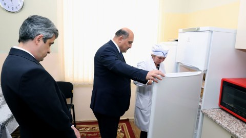 Nazir müavini Gədəbəydə təhsil müəssisələrində yoxlamalar apardı- FOTO
