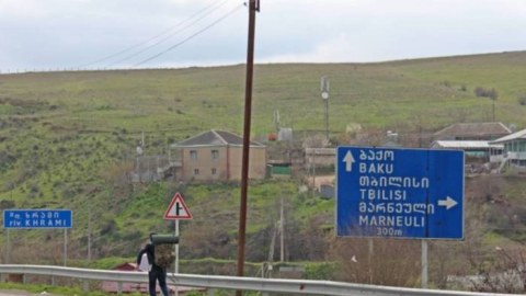Gürcüstan Azərbaycanla sərhəddə yeni yol TİKİR