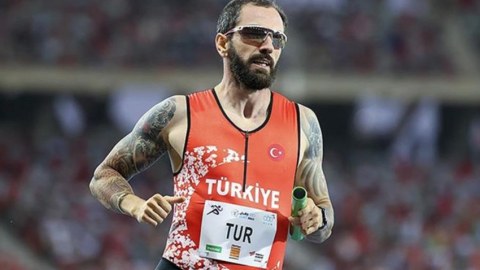 Türkiyəni təmsil edən azərbaycanlı atlet qızıl medal qazandı 