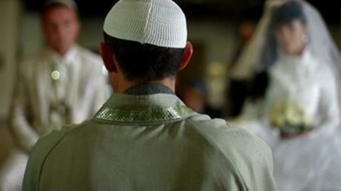 Nikah yaşına çatmayanlara dini kəbinin kəsilməsi qadağan EDİLİR