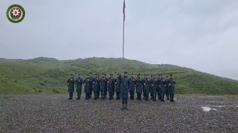 TARİXİ AN: Qazaxın azad edilən kəndlərində bayrağımız ucaldıldı - VİDEO