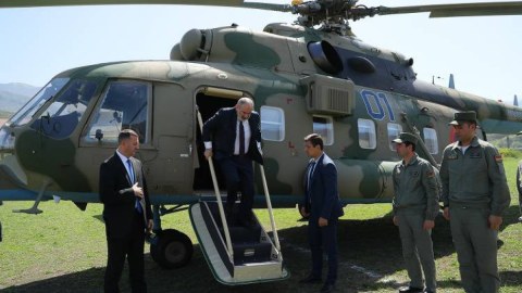 Paşinyanın helikopteri məcburi eniş edib