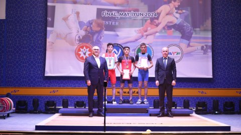 “Məktəblilərin respublika çempionatı”nın final yarışları davam edir