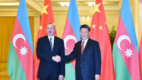 Azərbaycanla münasibətlərin inkişafına yüksək diqqət yetirirəm - Çin lideri
