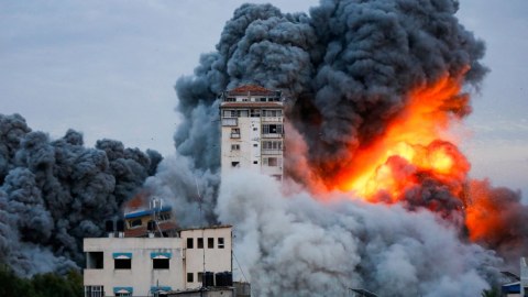 HAMAS Təl-Əvivi raket atəşinə tutdu