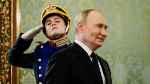 Putinin Özbəkistan prezidenti ilə görüşdə DEDİKLƏRİ