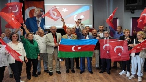 Müstəqillik Günü İstanbulda böyük coşqu ilə qeyd edilib - FOTO