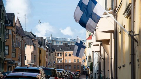Finlandiya əhalisinin 52 faizi Ukraynaya qoşun yollamaq tərəfdarıdır - SORĞU