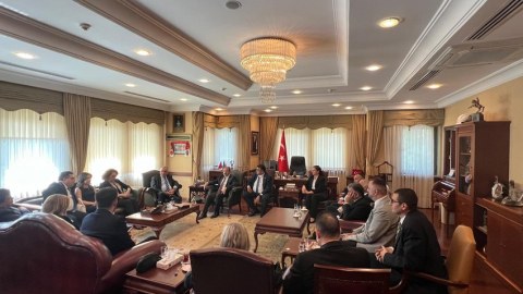 Şimali Kiprin təhsil naziri Bakıda