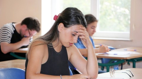 I və III qruplar üzrə altqrupların hər ikisini seçənlərin NƏZƏRİNƏ!