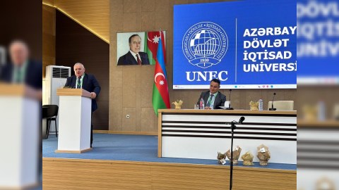 UNEC-də beynəlxalq konfrans keçirilib - FOTO