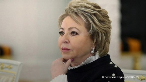 Putin Matviyenkoya Əmək Qəhrəmanı adı verdi