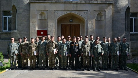 Kurs bitirən zabitlərə sertifikatlar təqdim edildi