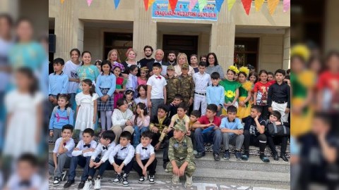 Akademik uşaqlarla görüşdü