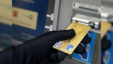 3 nəfərin bank kartından oğurluq edənlər saxlanıldı