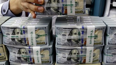 Mərkəzi Bankın 12 milyard dollar valyuta ehtiyatları var