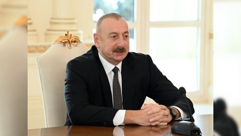İlham Əliyev BƏƏ-nin sənaye və qabaqcıl texnologiyalar nazirini qəbul edib