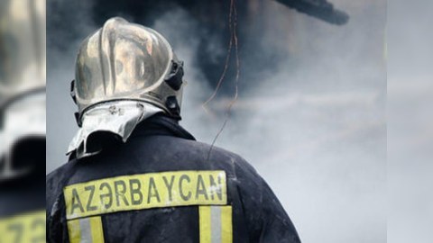 Bakıda yaşayış binasında yanğın