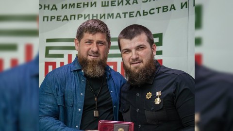 Bacısı oğlunu nazir təyin etdi
