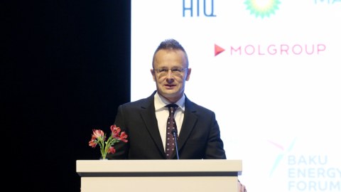 Azərbaycan yaşıl enerji ilə bağlı uzaqgörən strategiya hazırlayıb