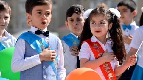 Digər dildə aparılan bölmə üzrə I sinfə qəbul üçün məktəb və müəllim seçimi BAŞLAYIR