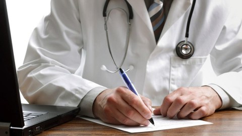 Azərbaycana gətirilən tibbi vasitələri üçün ekspertizaya sənəd qəbulu dayandırılır